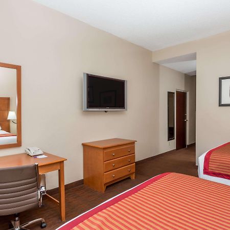 Baymont By Wyndham Savannah/Garden City بورت وينتورث المظهر الخارجي الصورة
