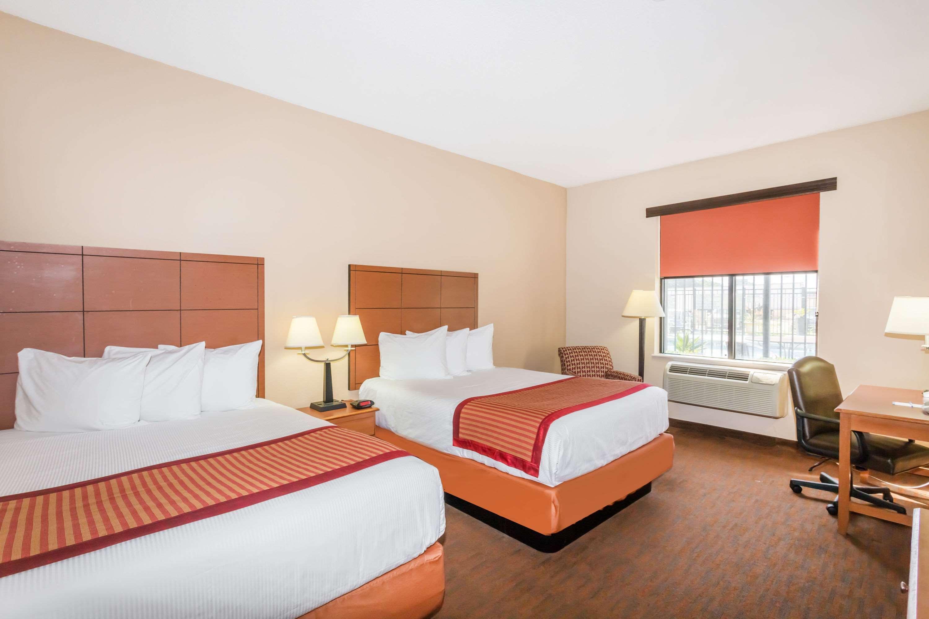 Baymont By Wyndham Savannah/Garden City بورت وينتورث المظهر الخارجي الصورة
