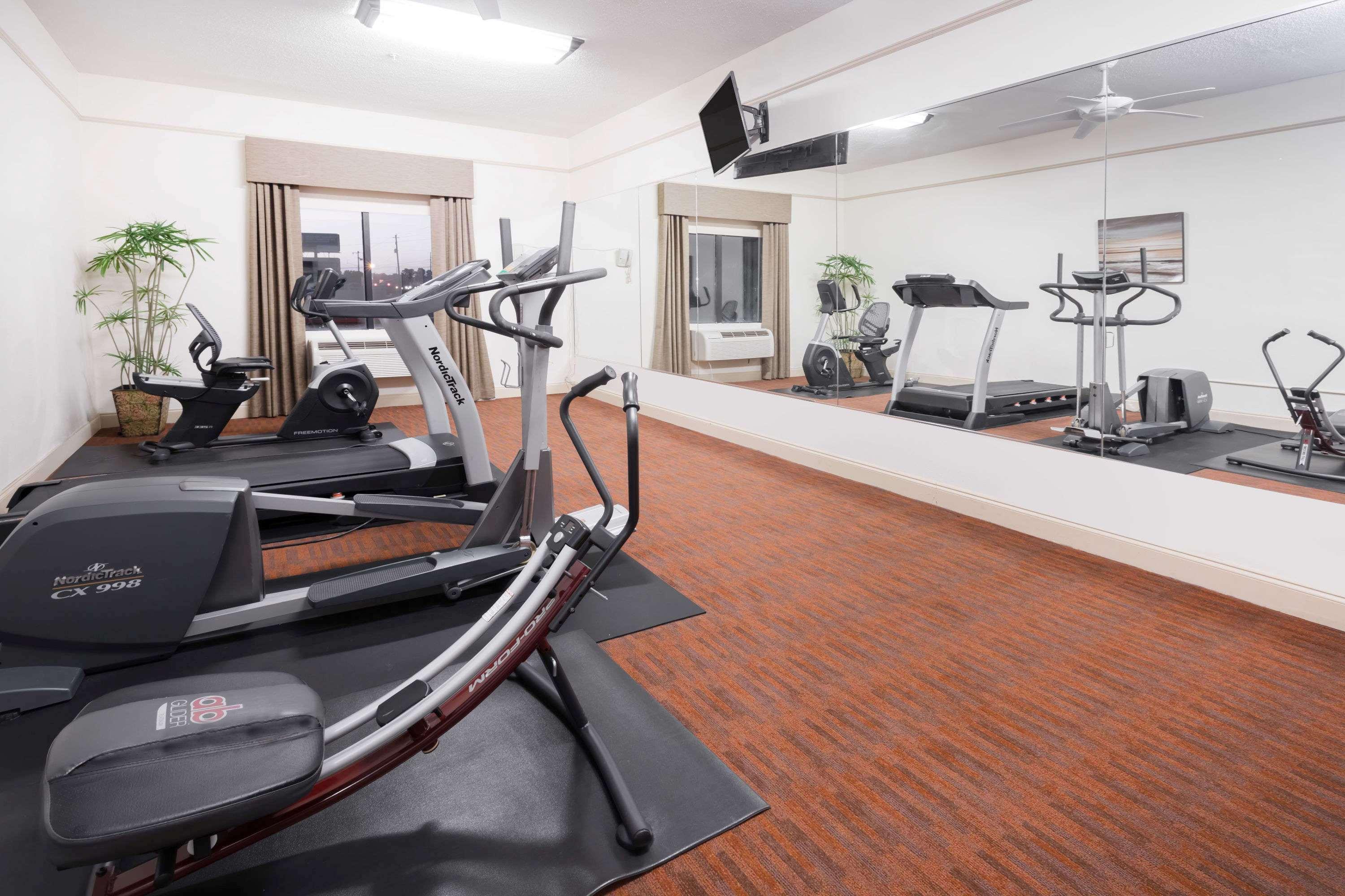 Baymont By Wyndham Savannah/Garden City بورت وينتورث المظهر الخارجي الصورة